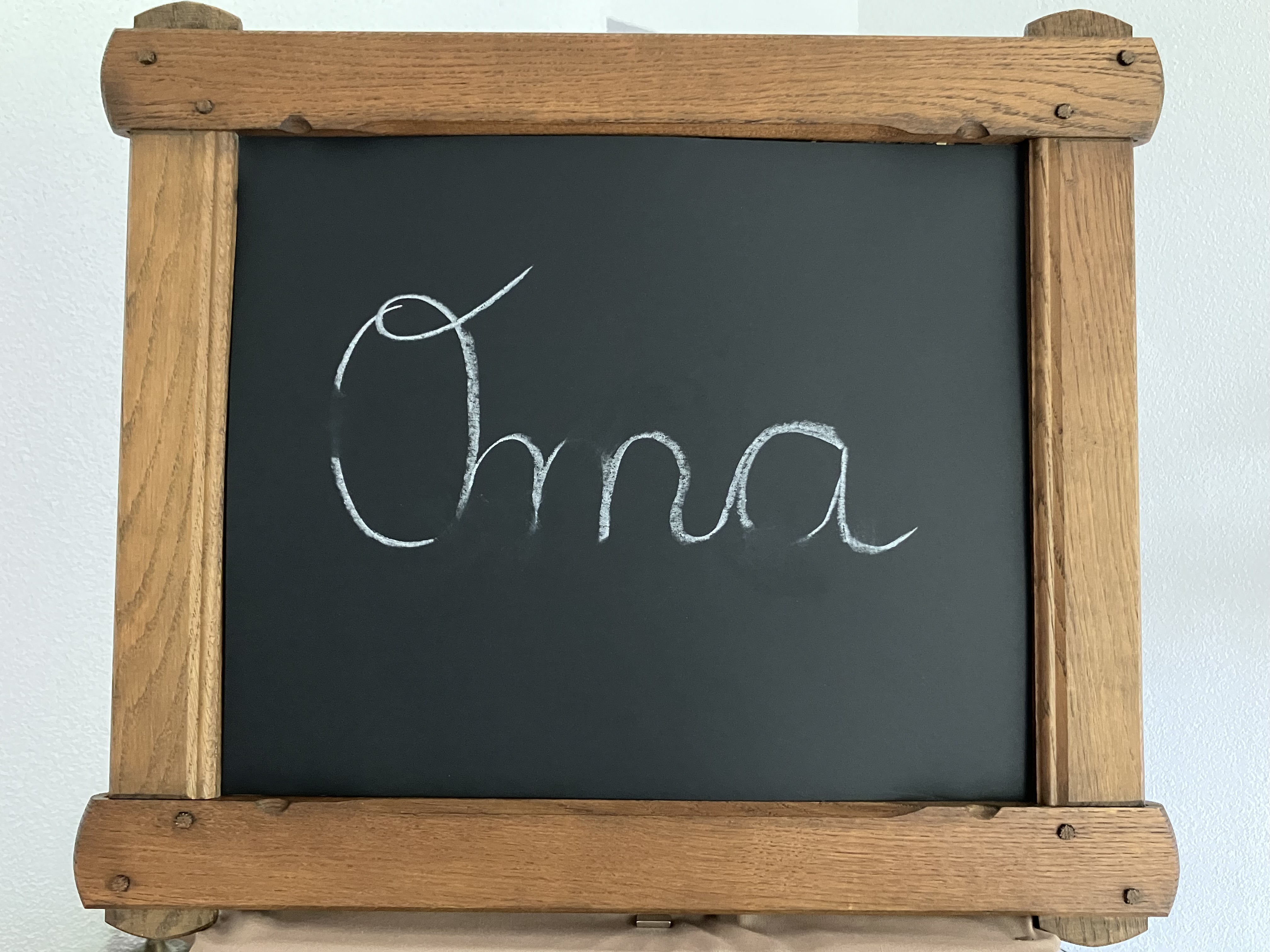 Oma mit Luecken